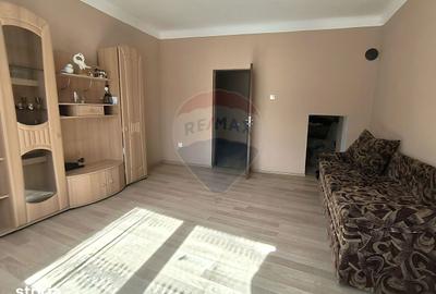 Casă cu 2 camere cu Teren 913 Mp în Central