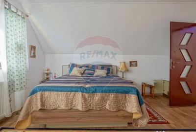 Casă cu 5 camere cu Teren 590 Mp în Cernatu - 2