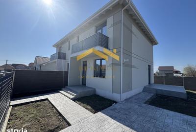 Casă cu 4 camere cu Teren 265 Mp în Sânmihaiu Român - 16