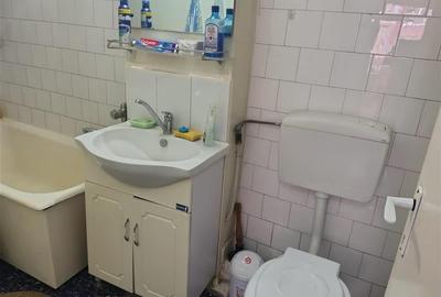Apartament 2 camere, decomandat, mobilat,etaj 2,Grivitei, Brasov - 2
