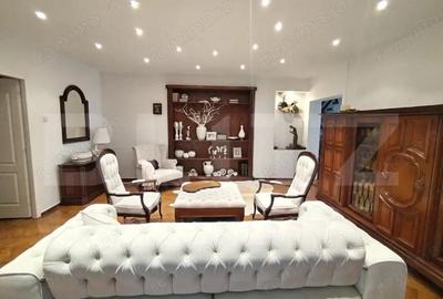 Inchiriere Casa individuala cu destina?ie comerciala 550mp utili teren 3000mp