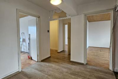 Apartament cu 3 camere decomandat în Cantemir - 6