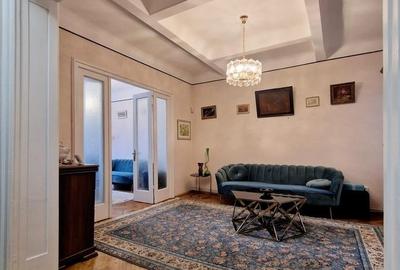 Mantuleasca, Calarasilor, Coposu, apartament 3 camere, centrala termica