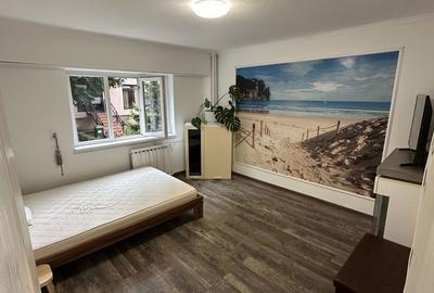 Garsonieră decomandată în Rogerius