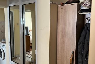 Apartament cu 2 camere decomandat, mobilat în C5 - 14