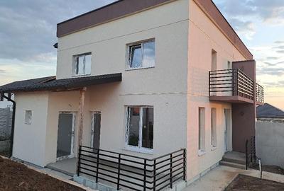 Casă cu 3 camere cu Teren 202 Mp în Central - 6