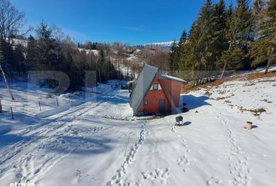 Casă cu 4 camere cu Teren 5815 Mp în Moieciu - 3