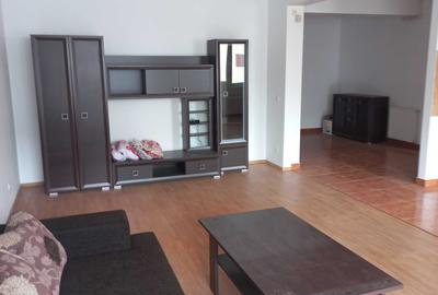 Apartament cu 2 camere decomandat în Central - 1