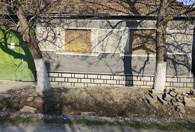 Casă cu Teren 900 Mp în Călacea - 1