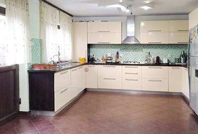 Suprafata Generoasa Suprafata Generoasa - 7