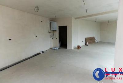 Spațiu comercial, de 69 mp, în Central - 3