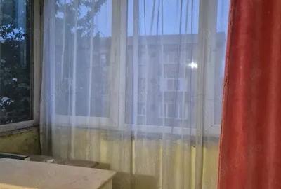 Inchiriez aprtament cu 2 camere zona Tarinei - 2