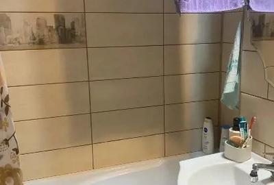 Proprietar vand apartament decomandat km 4-5 , vis-a-vis Kaufland - 8