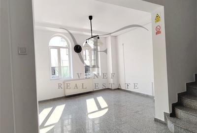 Duplex cu 9 camere cu Canalizare în Ștefan cel Mare - 2