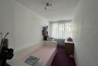 Ofer spre închiriere apartament la casa - 2