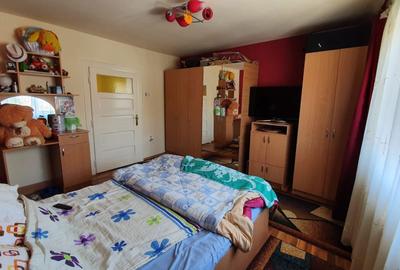 Casă cu 4 camere decomandat în Șelimbăr - 2