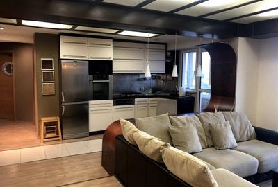 Ofer inchiriere ap 3 cam, ultracentral, mobilat si utilat modern, 500 euro Ofer inchiriere ap 3 cam, ultracentral, mobilat si utilat modern, 500 euro - 2