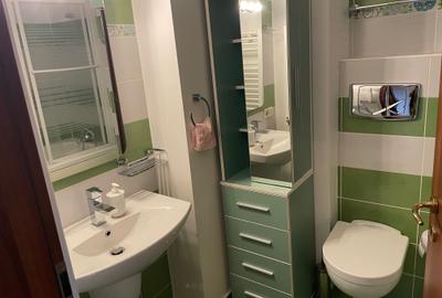 Apartament cu 3 camere semidecomandat în 13 Septembrie - 8