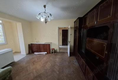 Str. George Cosbuc (zona scolii N. Iorga) apartament 2 camere, bloc de caramida - 2