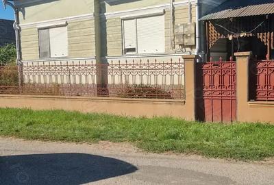 Casă cu 3 camere cu Teren 1300 Mp în Leorinț - 7