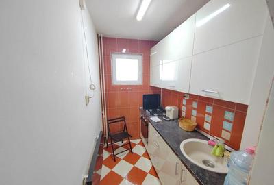 Titan Metrou 1 Decembrie - 3