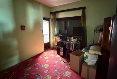 Casă cu Canalizare în Capitale - 3