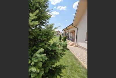 House for sale, 4 rooms in Spătaru - 1