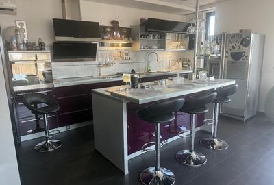 Apartament cu 4 camere decomandat în Central - 4