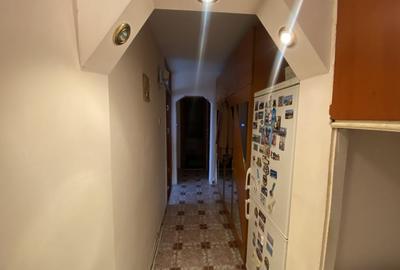 3 camere | Titan | Metrou 1 decembrie | balcon | 70 mp | 1981 3 camere | Titan | Metrou 1 decembrie | balcon | 70 mp | 1981 - 13