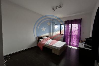 Casă cu 6 camere cu Canalizare în Exterior Est - 4