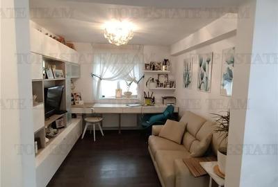 Apartament  de vanzare 4 camere si curte/ Domnesti - 7