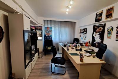 Apartament cu 2 camere semidecomandat, mobilat în Ștefan cel Mare