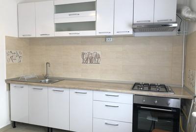 Apartament cu 2 camere decomandat în 13 Septembrie - 2