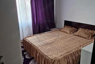 Apartament 3 camere-75mp- Bd Independentei - 2