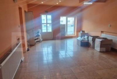 Casă cu 5 camere cu Teren 218 Mp în Centrul Civic