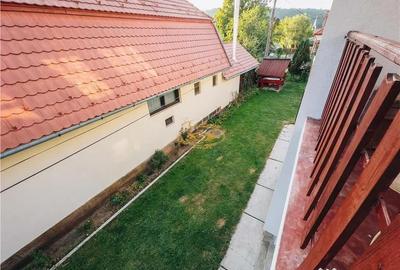 Casă cu 9 camere cu Teren 500 Mp în Praid - 13