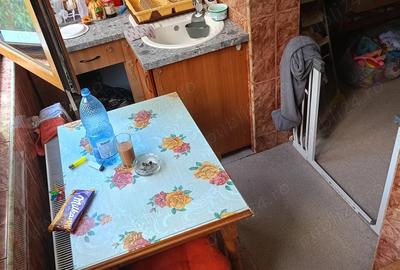 DIRECT DE LA PROPIETAR Apartament cu 3 camere decomandate de vanzare Zona Soarelui,! .Pre? 120.000 - 1