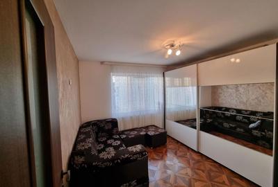 Apartament cu 3 camere decomandat în Teilor - 3