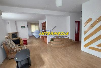 Casă cu Teren 600 Mp în Cetate - 10