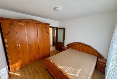 Apartament cu 3 camere semidecomandat în Podu Roș - 9