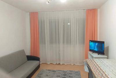 Garsonieră decomandată în Central - 7