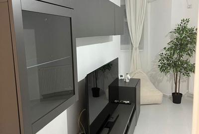 Garsonieră decomandată în Roșu - 7