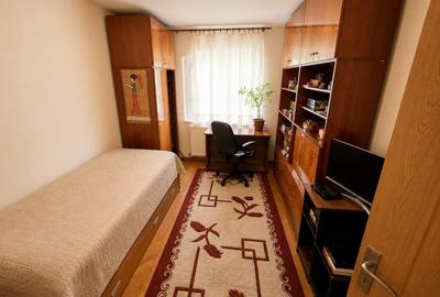 Apartament cu 3 camere decomandat în Semicentral - 3