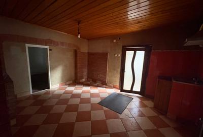 Casa de vânzare - Constanta - 6 CAMERE-147 mp. totali ( fără curtea interioară) - 7
