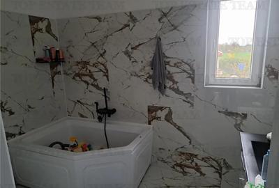 Casă cu 5 camere cu Teren 303 Mp în Dârvari - 4