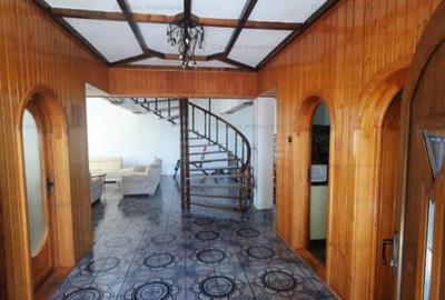 Casă cu 5 camere cu Teren 1500 Mp în Chiscani - 9