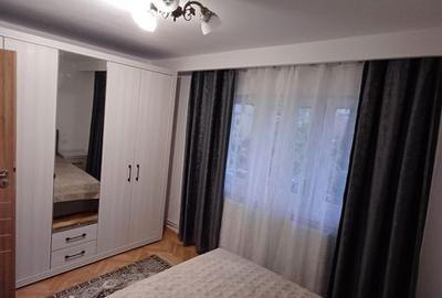 Apartament cu 3 camere decomandat în Girocului - 4