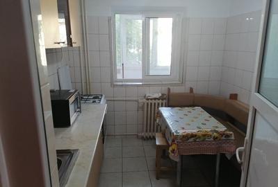 Închiriere apartament cu trei camere - 5