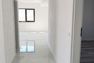 Casă cu 4 camere în Olteni - 2