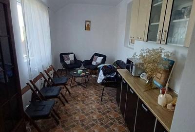 Casă cu 4 camere în Central - 3